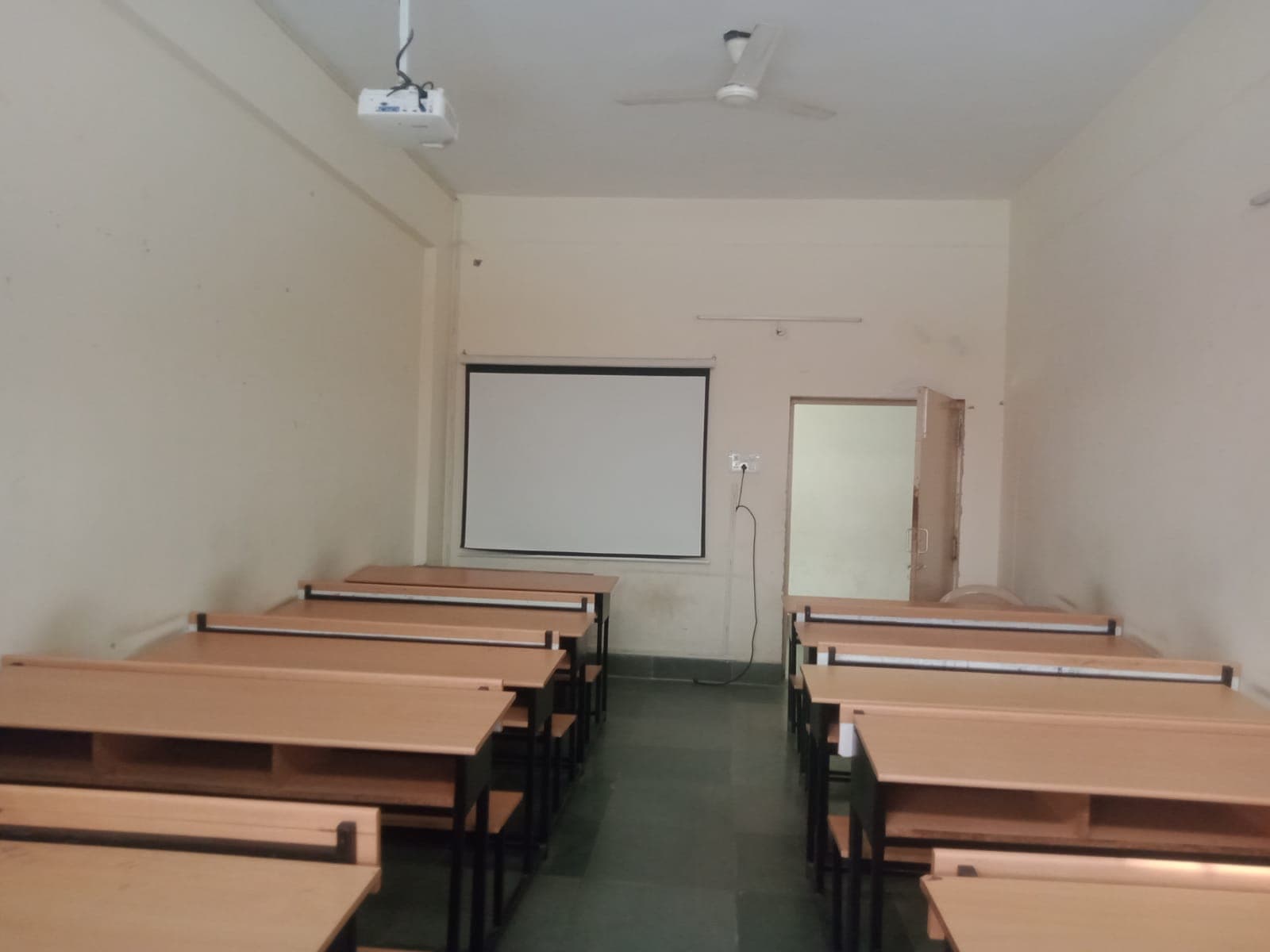 Sri Venkateswara Academic photo 3